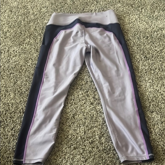 Under Armour Project Rock Gray and Purple Activewear Set - Picture 3 of 7
